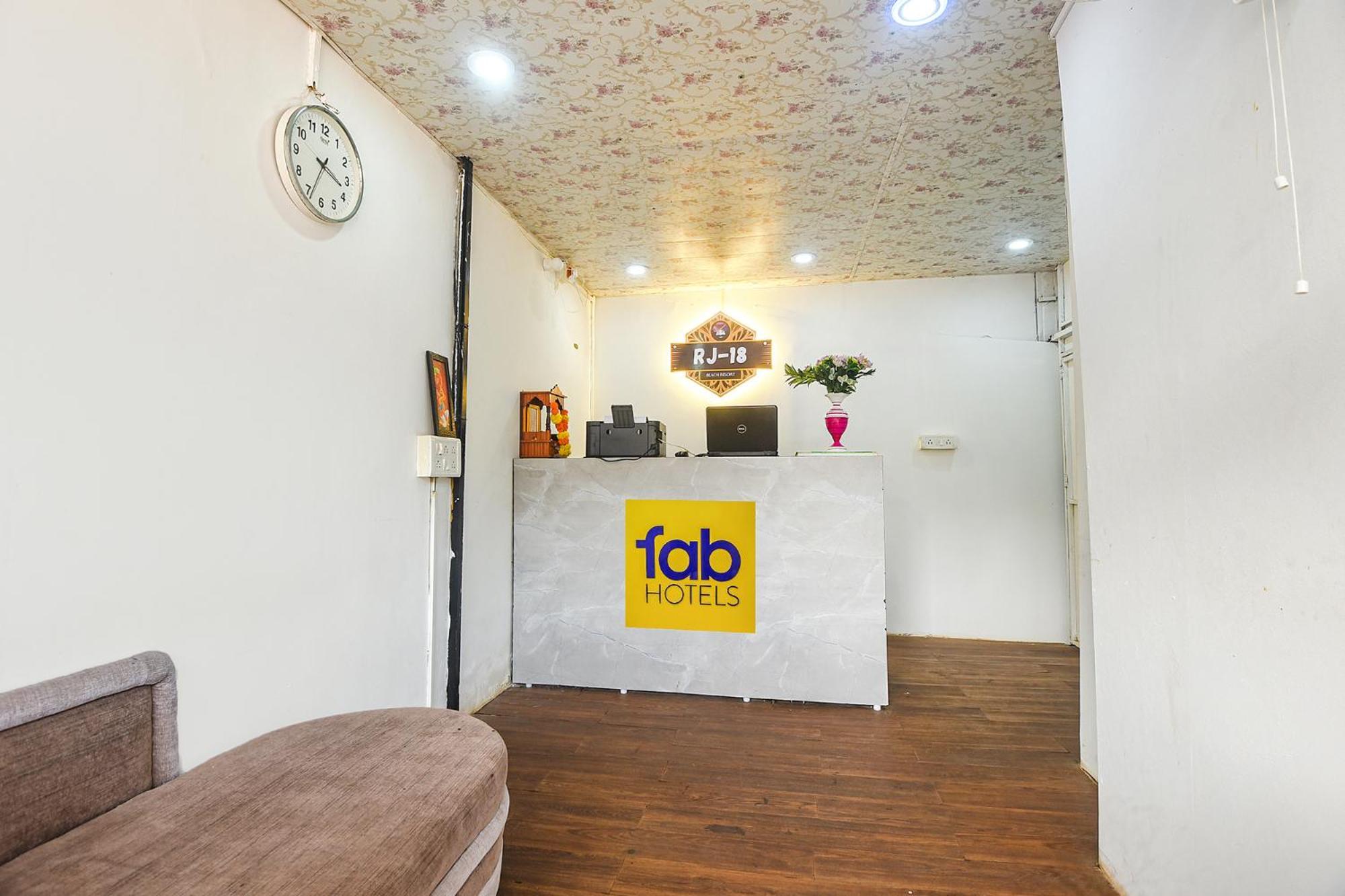 Fabhotel Rj 18 Beach Resort - Nr Baga Beach Exterior photo