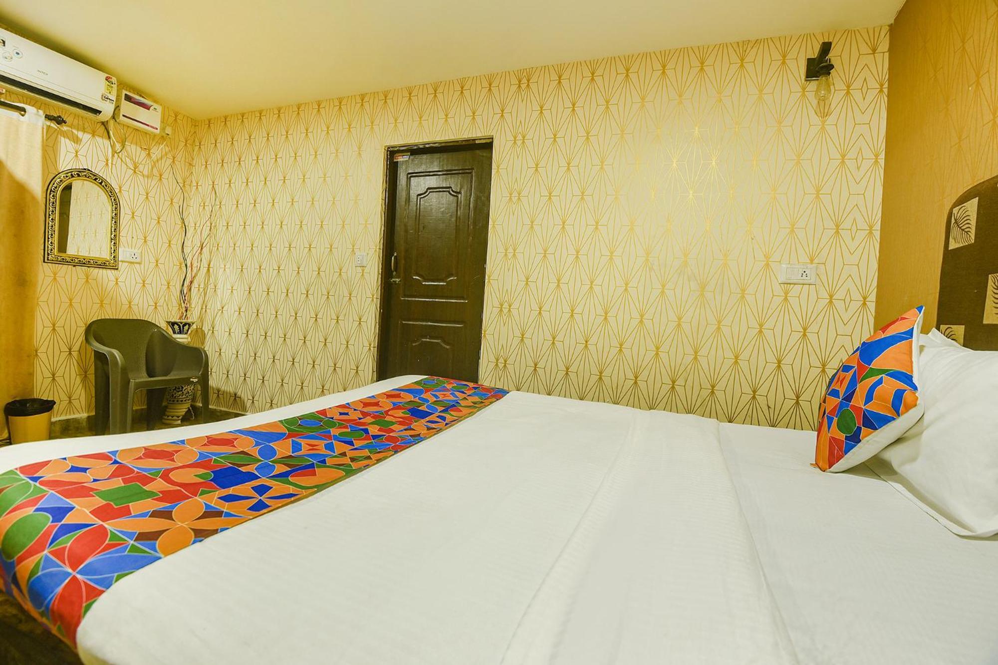 Fabhotel Rj 18 Beach Resort - Nr Baga Beach Exterior photo